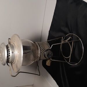 Vtg Insta-Lite lantern Hard to find. Very good pre-owned condition. Approx 22".